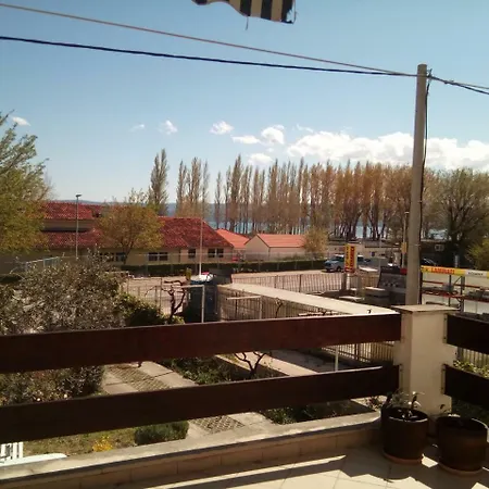 Sunny Oasis, Free Parking Διαμέρισμα Omiš