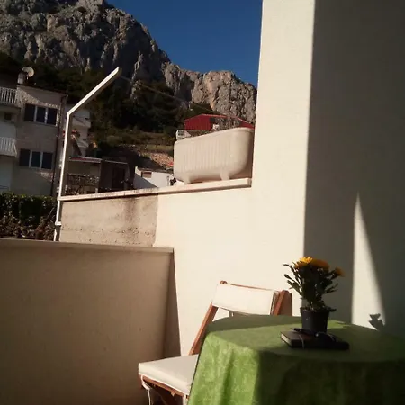 Sunny Oasis, Free Parking Omiš